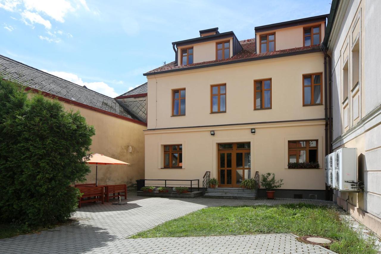 Penzion Pansky Dum Rozmital pod Tremsinem Zewnętrze zdjęcie